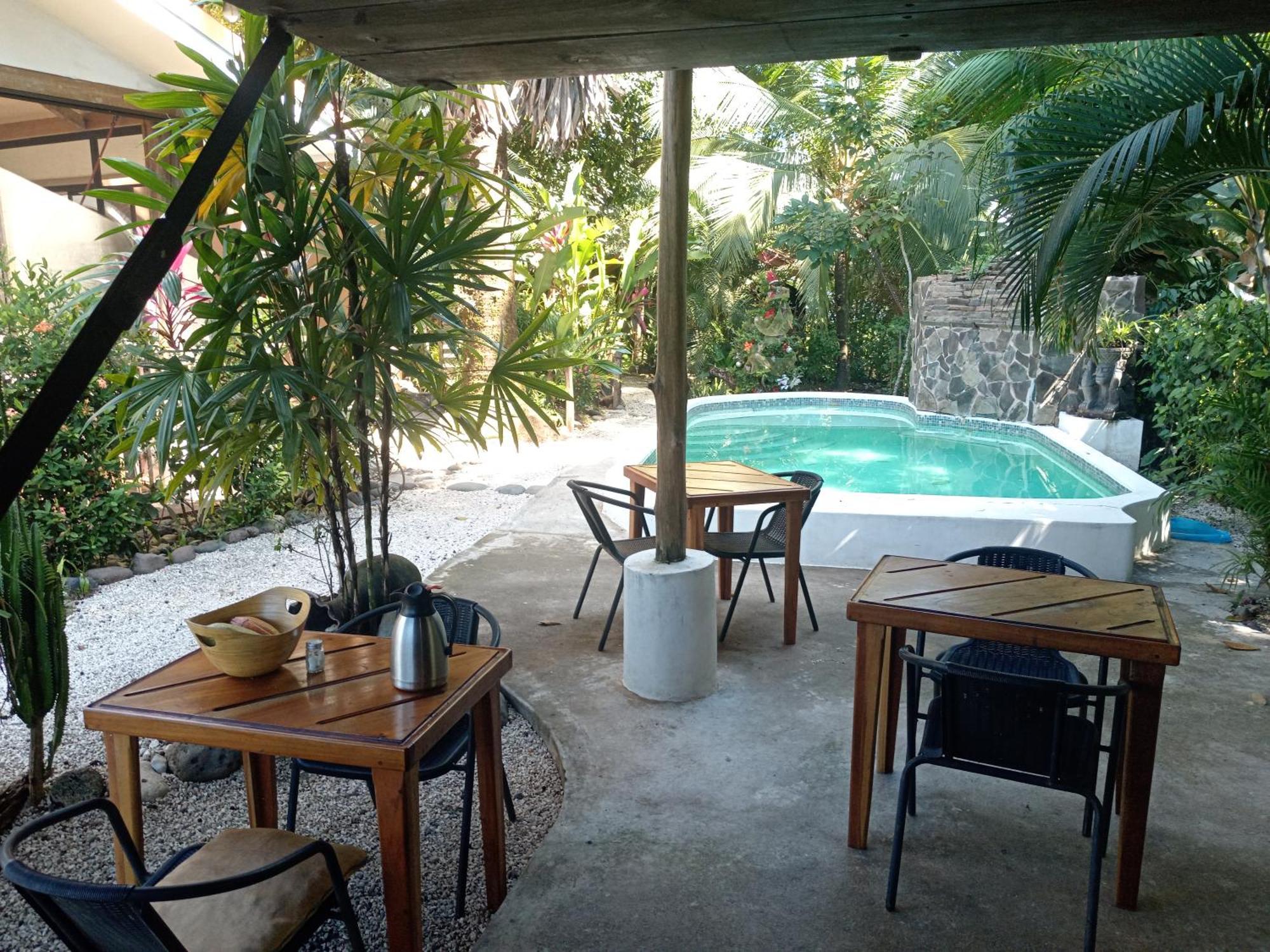 Bed and Breakfast Casa El Colibri Parrita Exterior foto